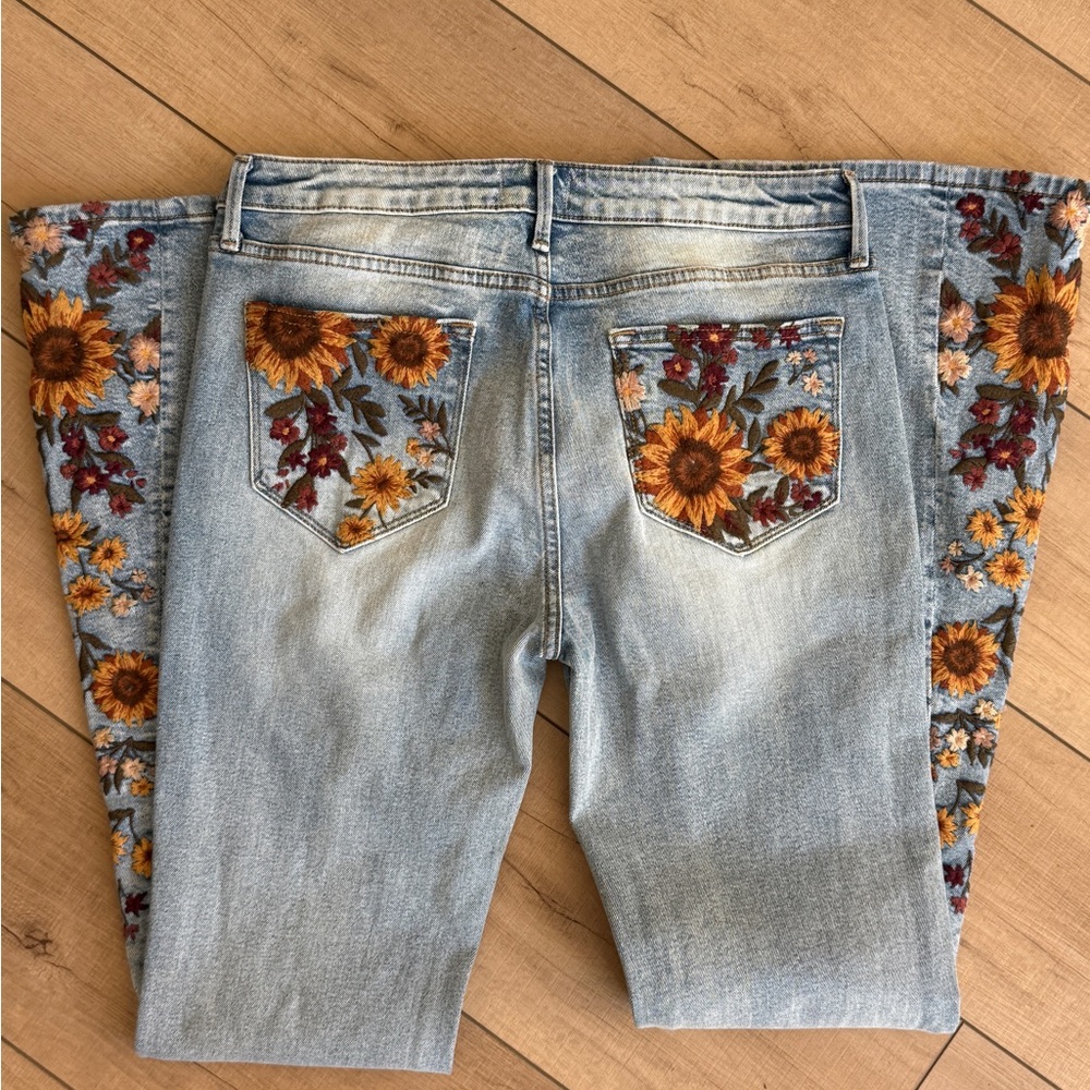 DRIFTWOOD FALLING SUNFLOWER FARRAH FLARE LIGHT WASH JEANS NWT SIZE 29